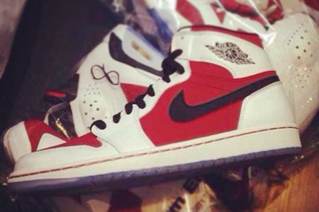 air-jordan-1-carmine-0