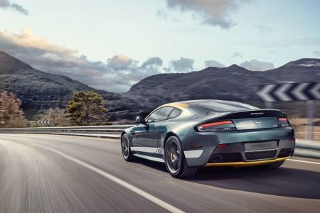 aston-martin-v8-vantage-gt-3