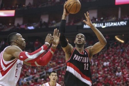 dwight-howard-lamarcus-aldridge-nba-playoffs-portland-trail-blazers-houston-rockets2
