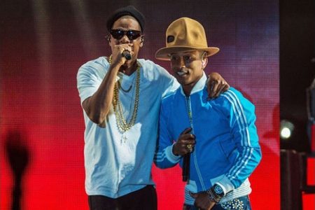 pharrell-brings-out-jay-z-usher-t-i-pusha-t-more-during-second-coachella-performace-0