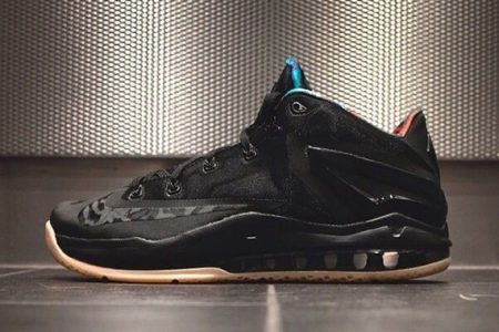nike-lebron-11-low-black-gum-0