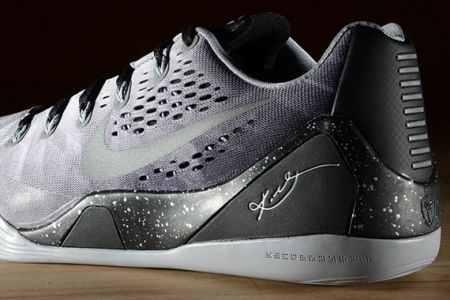 nike-kobe-9-metallic-silver-0