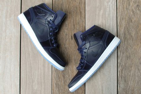 air-jordan-1-mid-nouveau-midnight-navy-0
