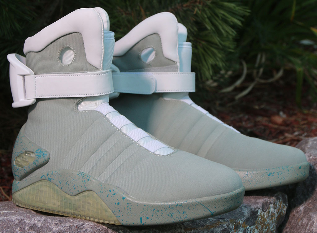 nike-mag-back-to-the-future-costume-shoes-02