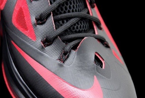 Nike LeBron X Bred 新作公開