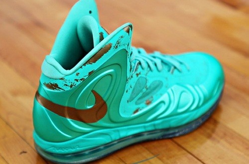 Nike Hyperposite Statue Of Liberty 話題現身