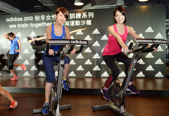 adidas 2012 秋冬女性健身訓練系列 全新登場