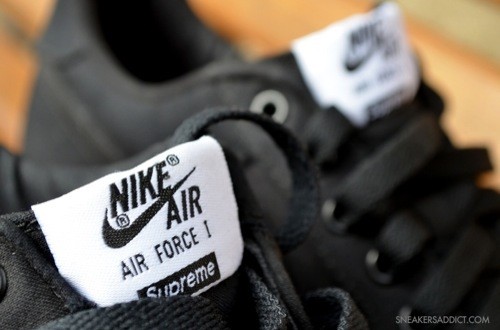 Supreme x Nike Air Force 1 Low Black 細節首度公開