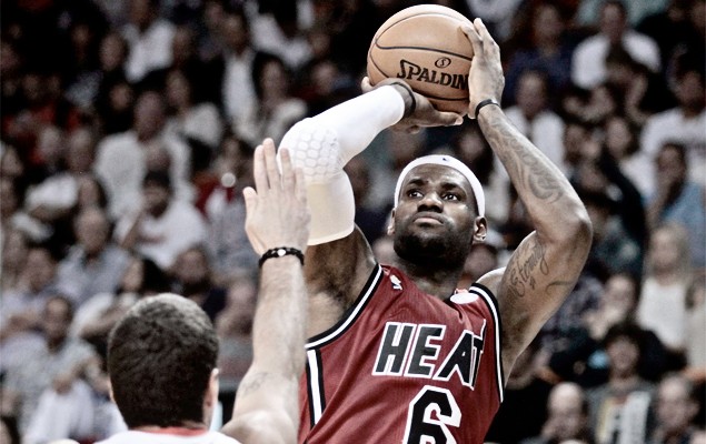 你不會相信！LeBron James 是當今 NBA 第一射手！