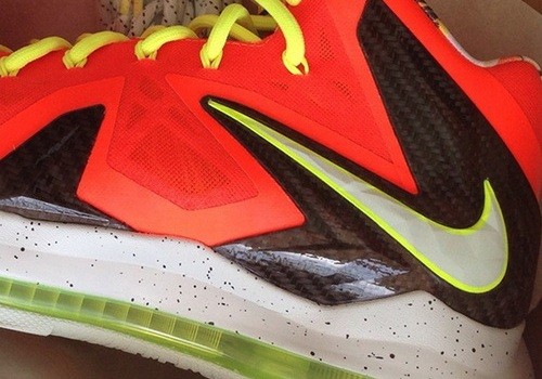 Nike LeBron X Elite Infrared/Volt 實作現身