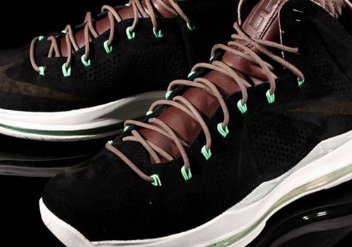Nike LeBron X EXT Black Suede 實鞋新貌再現