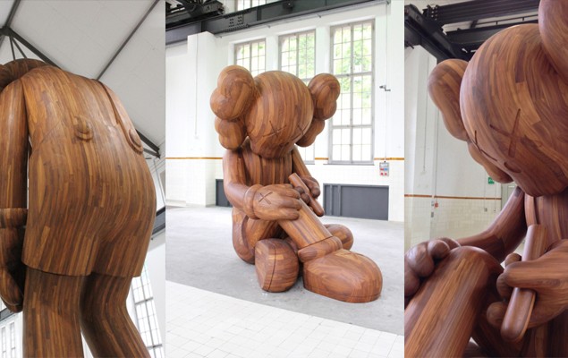 KAWS “GISWIL” 展覽 @ More Gallery
