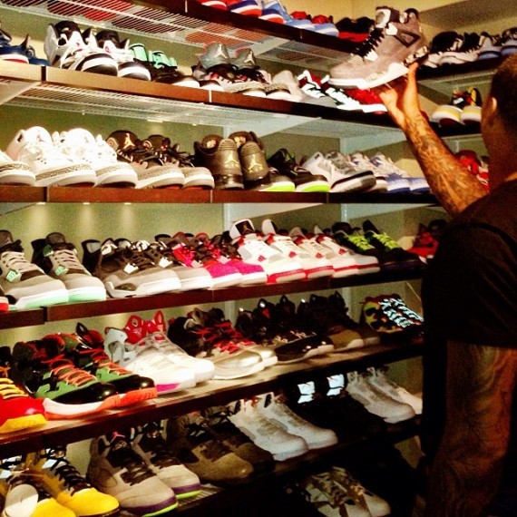 carmelo-anthony-sneaker-room-1
