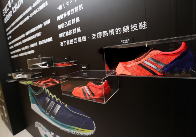 adidas RUNNING LAB TAIPEI 以室內擬真跑道為設計動線環繞整個場館 完整集結全方位的跑者服務體驗項目_005