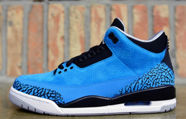 Air Jordan 3 Retro “Powder Blue” 全貌再現