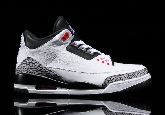 Air Jordan 3 Retro “Infrared 23” 絕美公開