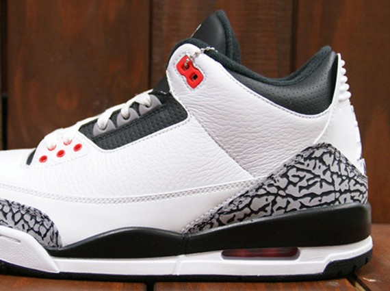 Air Jordan 3 Retro “Wolf Grey” 實品公開