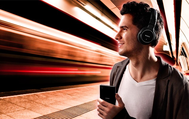 Sony 春季新款耳機上市 強悍重低音 釋放勁化音樂能量 首款藍牙降噪二合一耳罩式耳機