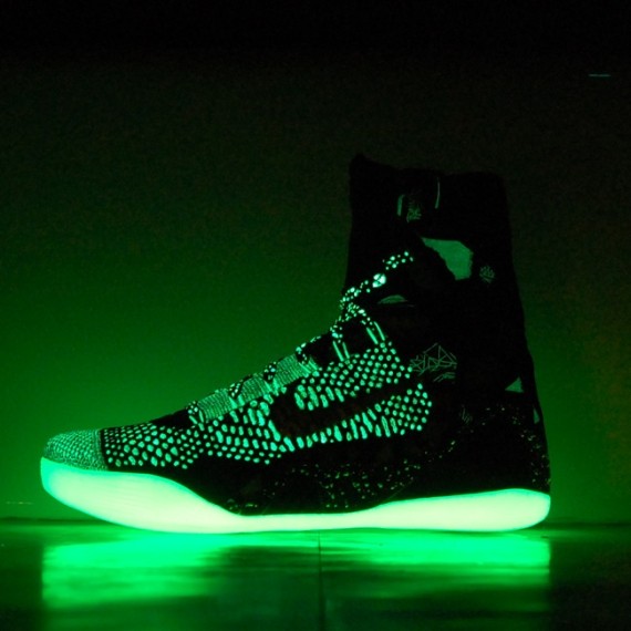 Nike Kobe 9 Elite “Nola Gumbo Glow” 客製化極致夜光式樣 by Gourmet Kickz