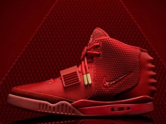 Nike Air Yeezy 2 “Red October” 無預警在 Nikestore 上架並且立即 Sold Out