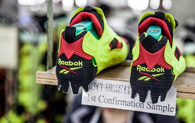 一窺 Reebok Instapump Fury 鞋款的製造過程 by《Sneaker Freaker》