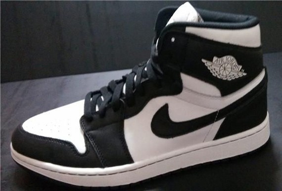 Air Jordan 1 Retro High OG “Black/White” 經典回歸