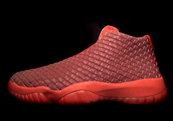 Jordan Future Premium “Gym Red 3M” 新作公開