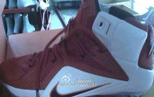 Nike LeBron 12 “Lion Heart” 紅白配色驚豔曝光