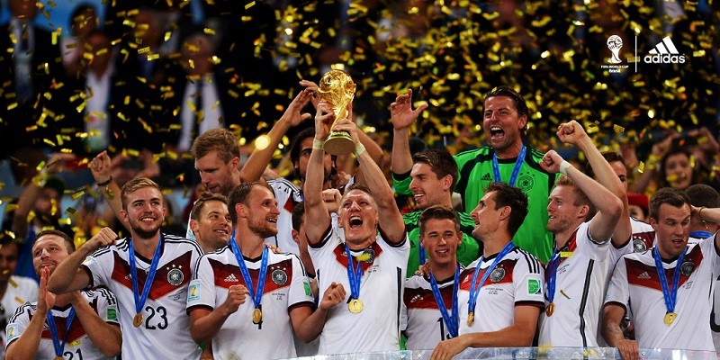 新世界冠軍  添上四星榮耀   adidas德國國家隊巴西世界盃冠軍紀念T恤