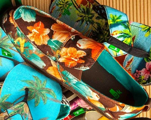 SANUK 推出嶄新「Hawaiian Flower Pack」系列鞋款