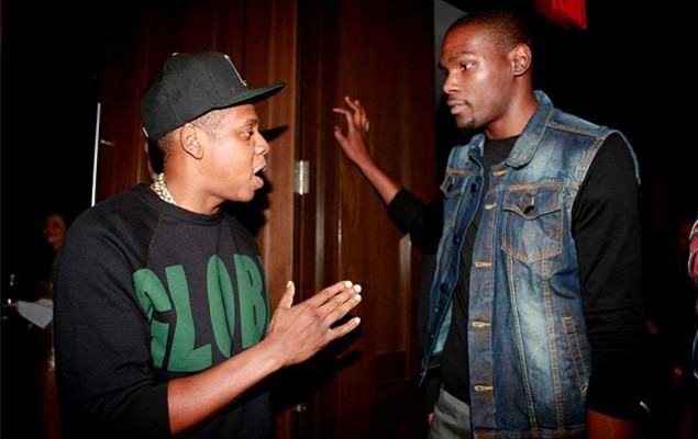 KD 真的要跳槽了嗎？Jay-Z 發出最後通牒 要求 Nike 提出與 UA 相同價碼！