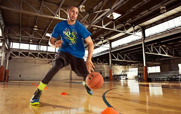 UNDER ARMOUR　NBA 球星 Stephen Curry 專屬鞋款全台限量首賣！