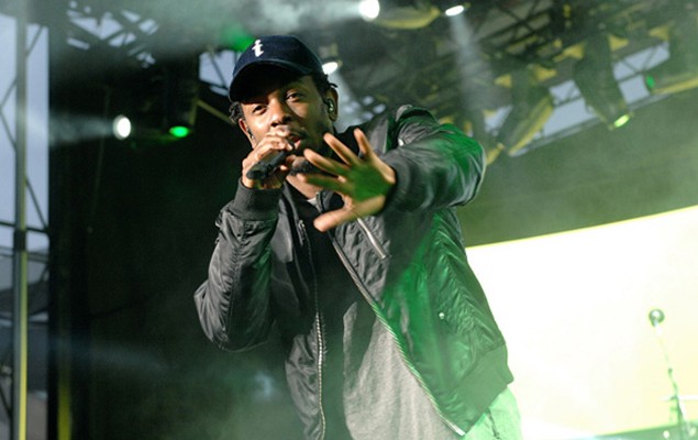 Kendrick Lamar 於騎士主場開幕戰前獻唱最新單曲《i》