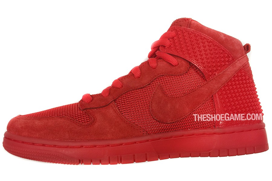 NIKE-DUNK-HIGH-RED-OCTOBER-2015-1