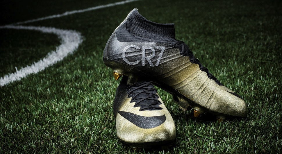 向 Cristiano Ronaldo 致敬！Nike 推出 Mercurial CR7 珍貴黃金戰靴