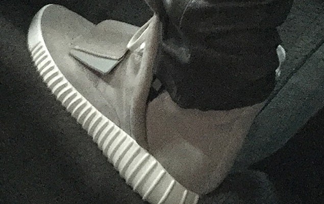 搶先看！Kanye West x adidas Yeezyboost 聯名球鞋揭露！