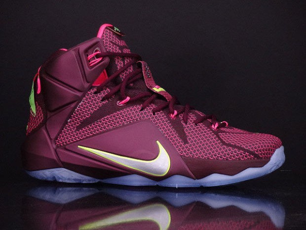 Nike LeBron 12 “Double Helix” 提早流出販售！