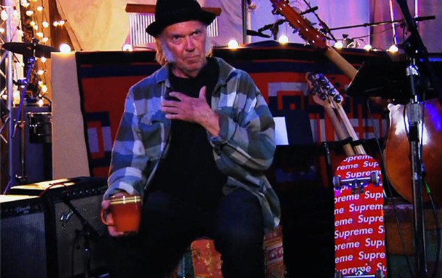 Supreme 釋出本季合作明星 Neil Young 受訪影片