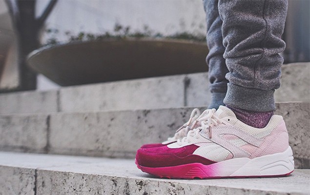 Ronnie Fieg x Puma R698 “Sakura” 聯名設計鞋款搶先釋出！