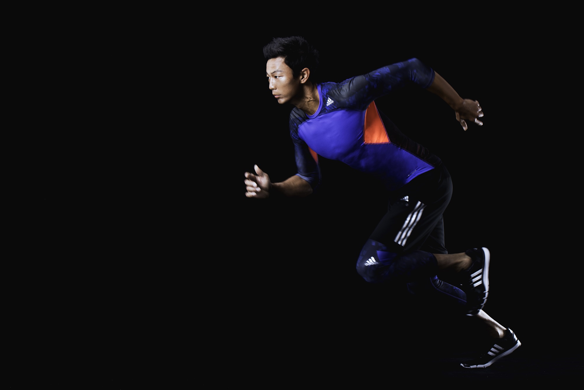 爆發潛在能量 Adidas 2015 春夏男性 techfit 機能緊身衣系列
