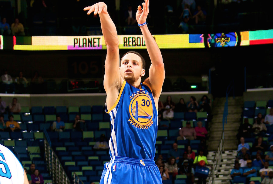 Stephen Curry 榮獲本季 NBA 常規賽 MVP！