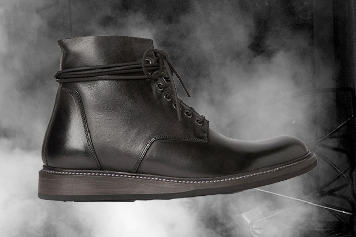 Rick Owens 釋出全新黑色皮靴款式