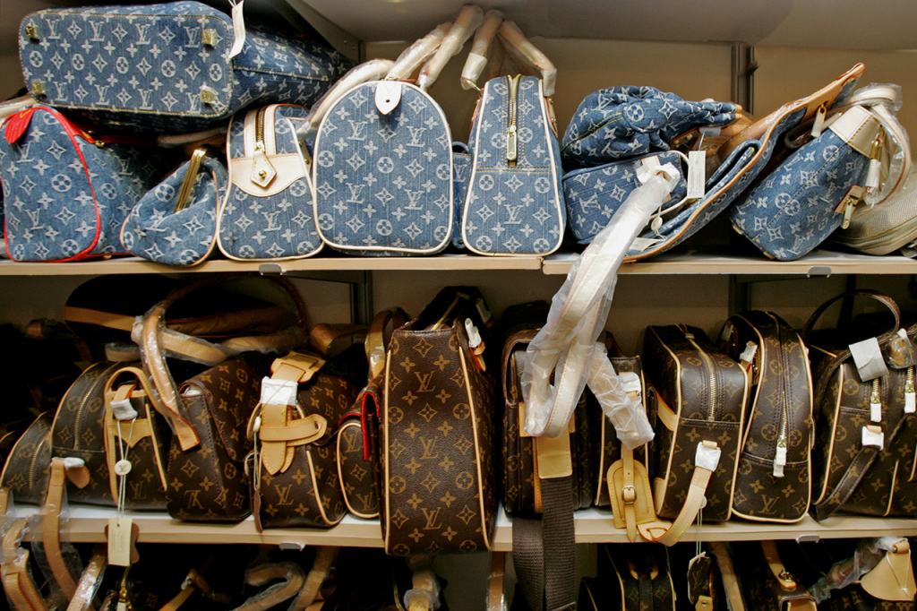 假冒商品導致時尚產業每年損失超過 285 億美元！？