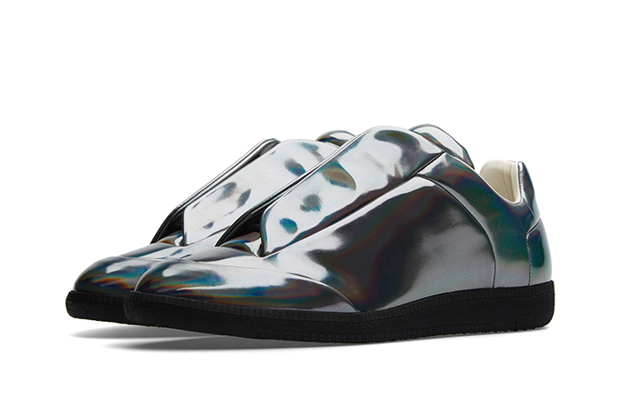 Maison Margiela 招牌鞋款進化：22 Future Low 全新配色設計「Hologram」