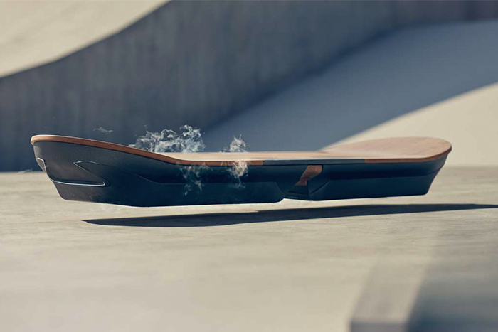 歷史性的一刻！Lexus 磁懸浮滑板將於 8/5 正式發佈