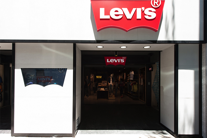 就是要「新」潮，LEVI’S® 西門旗艦店新裝上陣！兩層樓消費空間，收錄前所未見的完整產品線！