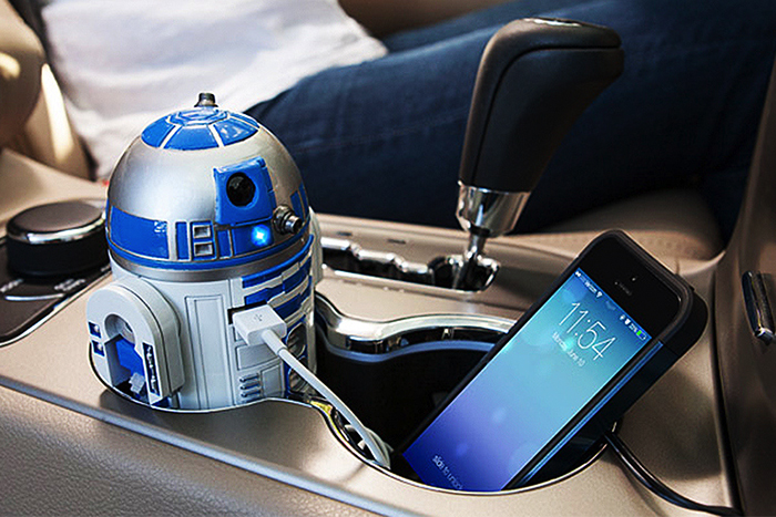 星戰迷看過來！R2-D2 車內充電器，還會發出聲音！