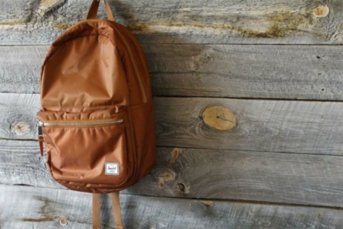 又好看又好用！BEAUTY & YOUTH x Herschel Supply Co. 2015 秋季聯名背包