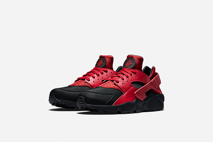 低調卻衝擊的黑紅配色！Nike Air Huarache Run Premium 新配色釋出