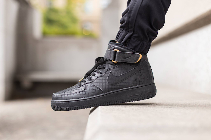 Nike 發佈高端街頭都會風格 Air Force 1 Mid 07 LV8 黑配色鞋款